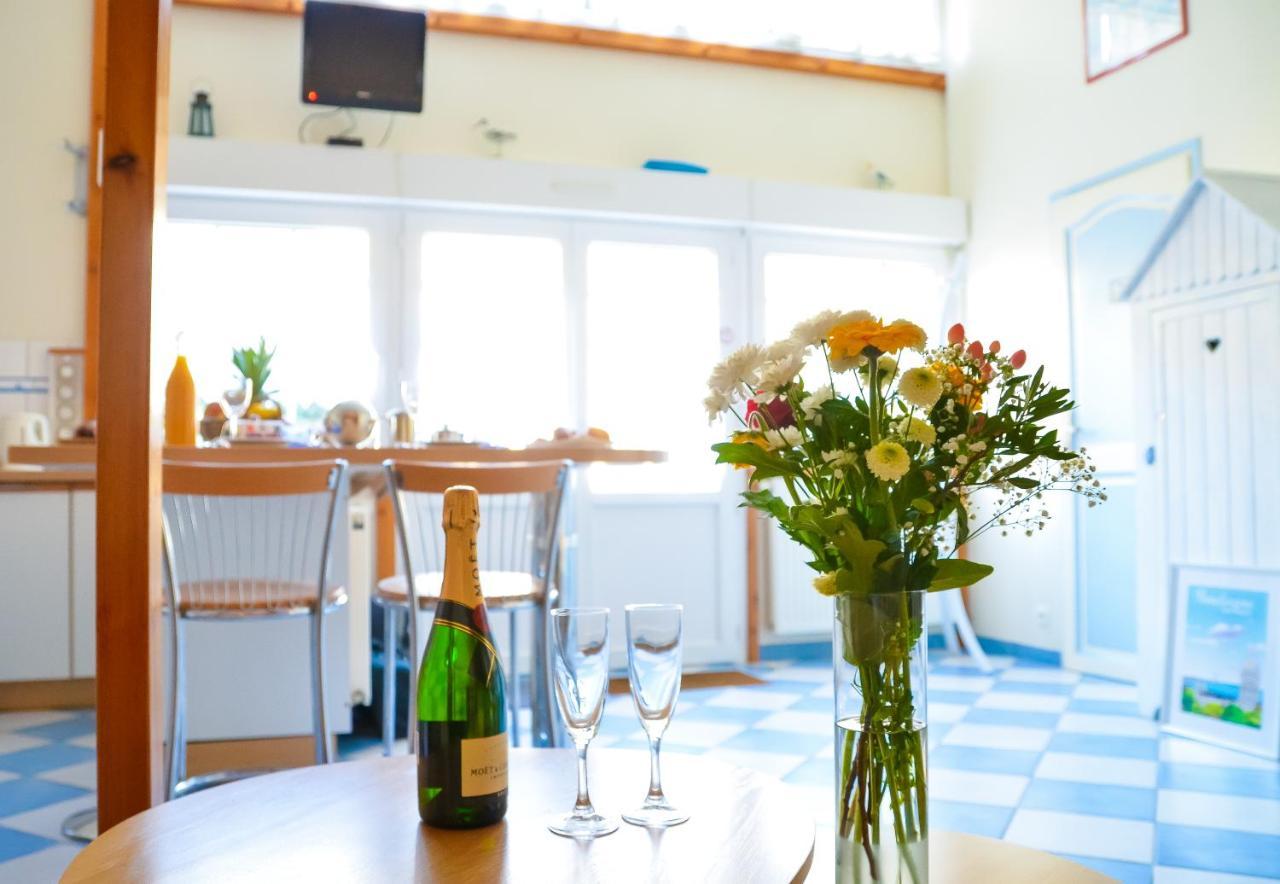 Petite Maison De Plage บูโลญ-ซูร์-แมร์ ภายนอก รูปภาพ